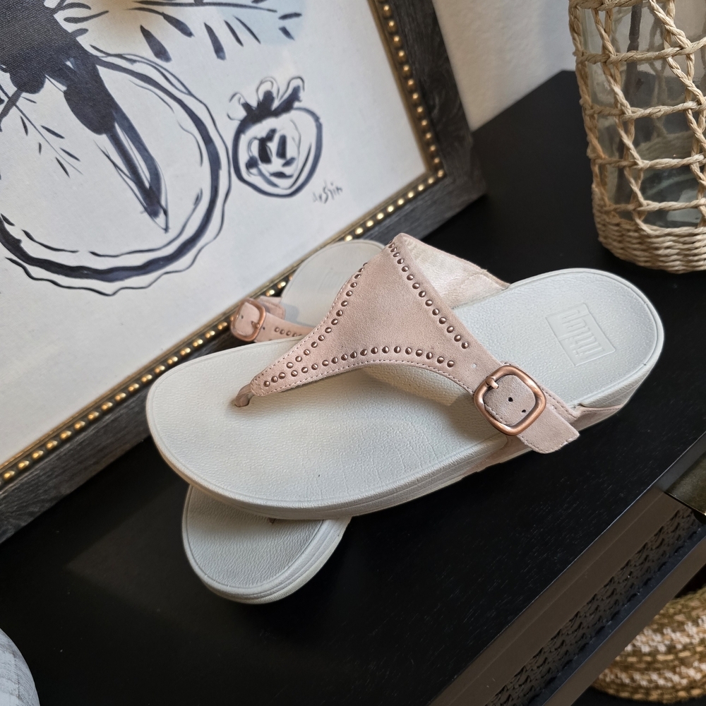 FitFlop Women's The Skinny Studded Toe Post Sandals Pink 7 Comfort